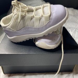 Jordan 11s Retro Low 8c Toddler